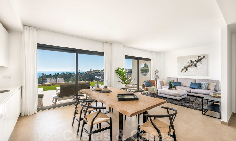 Elegantes apartamentos nuevos y modernos con vistas al mar en venta, Manilva, Costa del Sol 23765