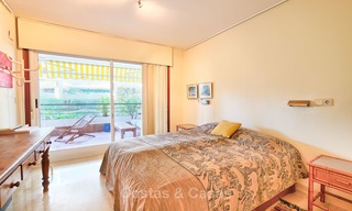 Amplio apartamento en primera línea de golf a la venta, a corta distancia de todas las amenidades y de San Pedro, Marbella 8449 