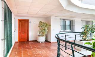 Amplio apartamento en primera línea de golf a la venta, a corta distancia de todas las amenidades y de San Pedro, Marbella 8457 