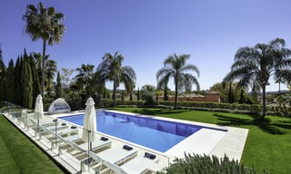 Excepcional villa de lujo con increíbles vistas al golf y al mar en venta en el corazón de Nueva Andalucía - Marbella 12093 
