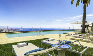 Elegantes apartamentos y áticos contemporáneos con vistas al mar en venta en uno de los mejores resorts de golf de la zona en Casares - Costa del Sol. 16704 