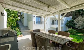 Villa andaluza totalmente renovada y redecorada en venta en las Colinas de Nueva Andalucía, Marbella 33631 