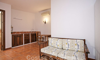 Se vende una encantadora y espaciosa villa de estilo rústico, a poca distancia de los servicios y del centro de San Pedro, Marbella 20626 