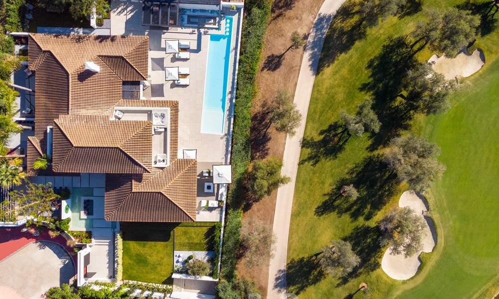 Exquisita villa de lujo moderna-mediterránea en venta, en primera línea de golf en Nueva Andalucía, Marbella 21515