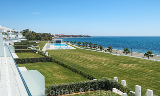 Reventa privada. Apartamento ultra lujoso y vanguardista frente a la playa en venta en un exclusivo complejo en la Nueva Milla de Oro, Estepona - Marbella. Precio reducido! 22049 
