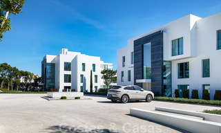 Reventa privada. Apartamento ultra lujoso y vanguardista frente a la playa en venta en un exclusivo complejo en la Nueva Milla de Oro, Estepona - Marbella. Precio reducido! 22067 