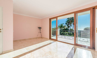 Hermosa villa de lujo moderna-mediterránea en venta, cerca de la playa y las comodidades, Marbella Este 22296 
