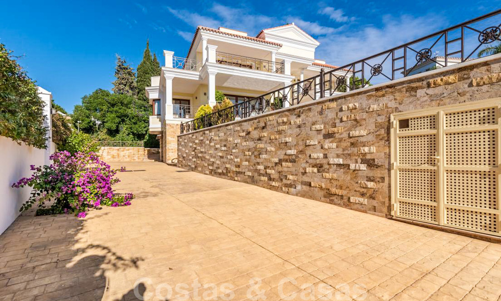 Hermosa villa de lujo moderna-mediterránea en venta, cerca de la playa y las comodidades, Marbella Este 22311