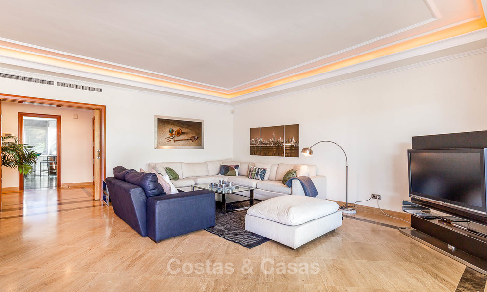 El Embrujo Banús: Exclusivos apartamentos y áticos en la playa en venta, Puerto Banús - Marbella 23543