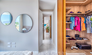 Amplio y moderno apartamento de lujo en venta con piscina privada en una residencia segura en Benahavis - Marbella 29060 