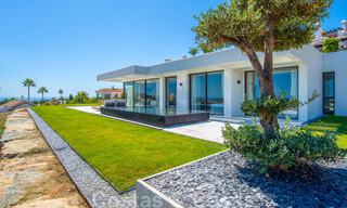 Amplio y moderno apartamento de lujo en venta con piscina privada en una residencia segura en Benahavis - Marbella 29077 