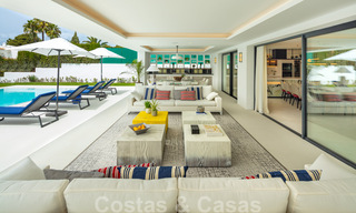 Villa moderno de diseño listo para entrar a vivir en venta en Nueva Andalucía - Marbella, a tiro de piedra de sus necesidades 34016 
