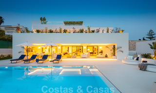 Villa moderno de diseño listo para entrar a vivir en venta en Nueva Andalucía - Marbella, a tiro de piedra de sus necesidades 34028 