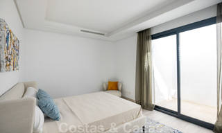 Lista para entrar a vivir, nueva villa de diseño moderno con impresionantes vistas en venta en Marbella - Benahavis 36055 
