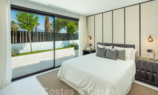 Villa de diseño exclusivo en venta en una zona residencial muy popular en Nueva Andalucía en Marbella, con impresionantes vistas 37948 