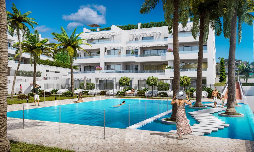 Nueva promoción con apartamentos y áticos de lujo con piscina privada a 500 metros del mar en Estepona 38408