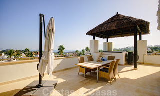 Impresionante ático contemporáneo en venta con vistas panorámicas al mar en el exclusivo Benahavis - Marbella 38573 