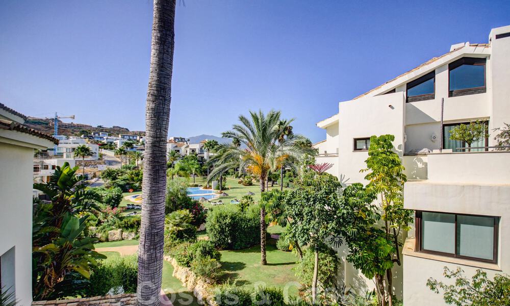 Impresionante ático contemporáneo en venta con vistas panorámicas al mar en el exclusivo Benahavis - Marbella 38579
