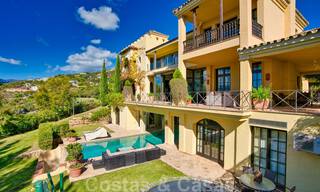 Villa de estilo Alhambra en venta en el exclusivo Marbella Club Golf Resort en Benahavis 39542 