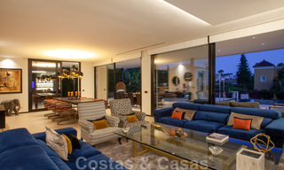 Especial, villa arquitectónica en venta en una comunidad privada en Nueva Andalucía, Marbella 40469 
