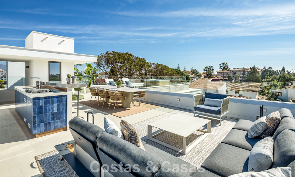 Fantástica villa de nueva construcción, sobre plano, en venta, en una zona de playa de San Pedro - Marbella 66373