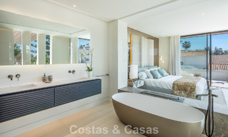 Fantástica villa de nueva construcción, sobre plano, en venta, en una zona de playa de San Pedro - Marbella 66378 
