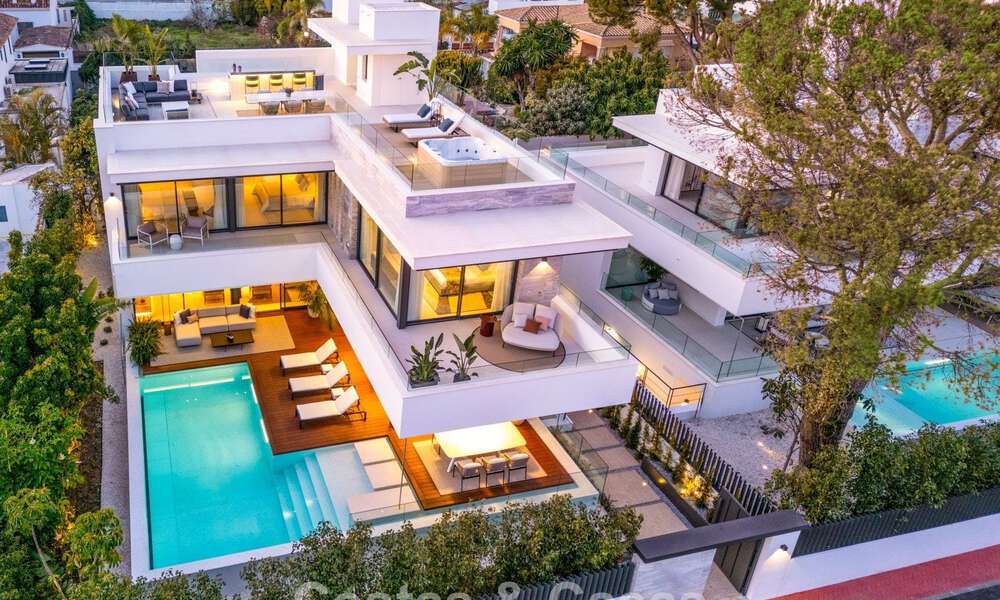 Fantástica villa de nueva construcción, sobre plano, en venta, en una zona de playa de San Pedro - Marbella 66390