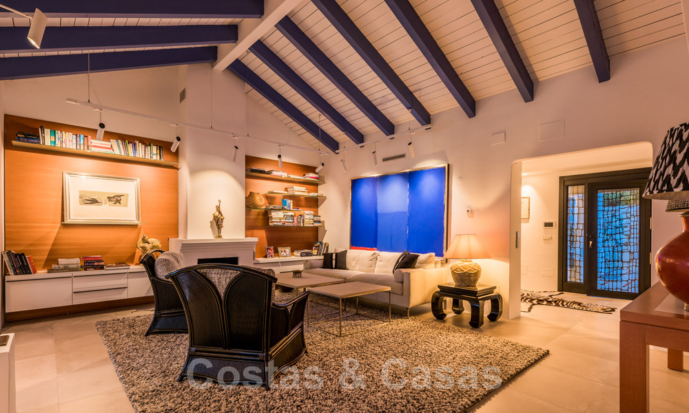 Magnífica villa tradicional andaluza en venta con vistas panorámicas al mar en Benahavis - Marbella 40812