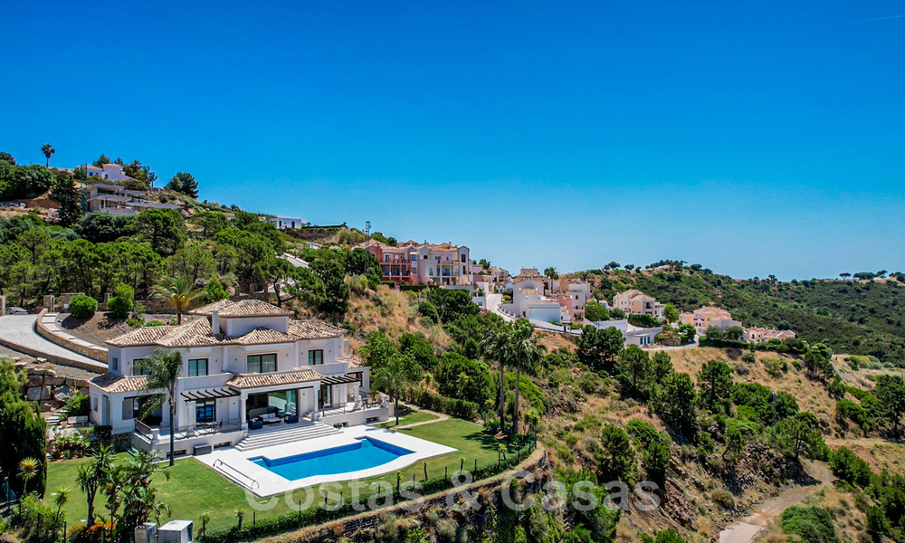Villa lujosa en venta con vistas al mar en Benahavis - Marbella 41974