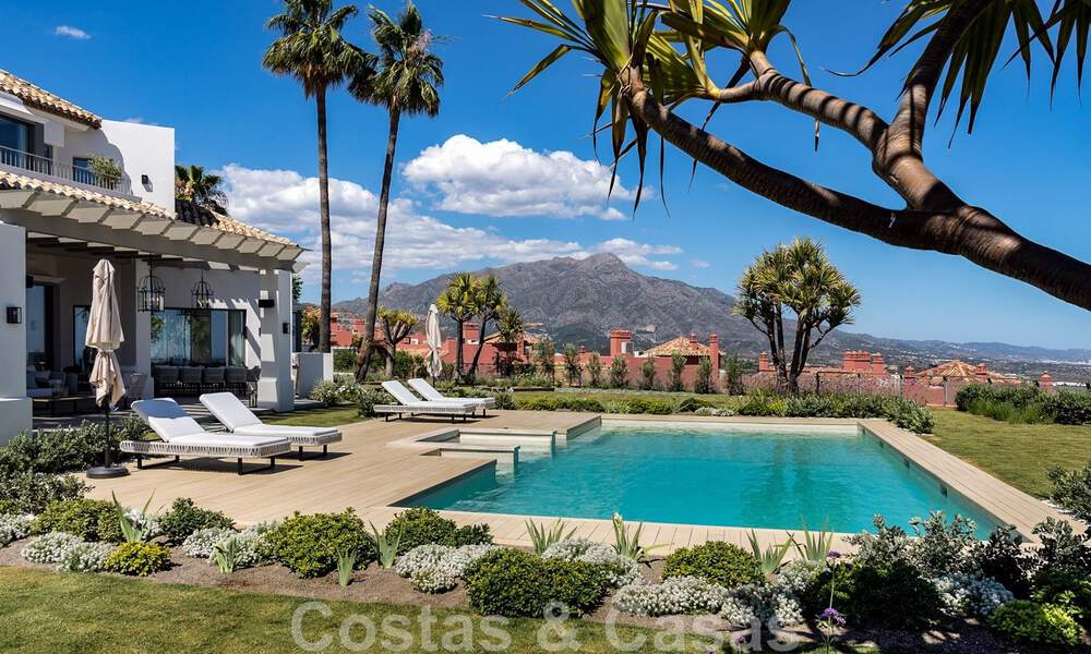 Prestigiosa villa de lujo de estilo mediterráneo en venta con impresionantes vistas panorámicas al mar en Benahavis - Marbella 43515