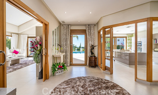 Se vende villa de carácter en una arquitectura contemporánea andaluza, rodeada de campos de golf en un resort de golf de 5 estrellas en Marbella - Benahavis 44877 