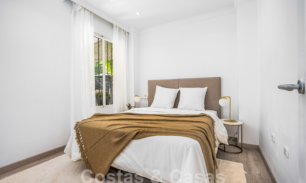 Villa mediterránea de lujo en venta con 5 dormitorios en prestigiosa zona de golf en el valle de Nueva Andalucia, Marbella 50858