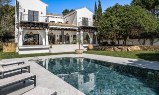 Lujosa villa andaluza con vistas parciales al mar en venta, al este de Marbella centro 52392 