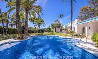 Villa andaluza en venta a poca distancia de la playa en la Nueva Milla de Oro entre Marbella y Estepona 53460 