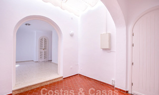 Villa andaluza en venta a poca distancia de la playa en la Nueva Milla de Oro entre Marbella y Estepona 53477 