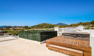 Moderna villa de lujo en venta en urbanización cerrada del valle del golf de Nueva Andalucia, Marbella 53516 