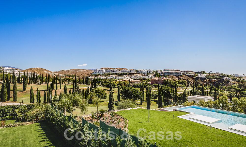 Nueva villa de lujo en venta, en primera línea de Los Flamingos Golf en Marbella - Benahavis 52804