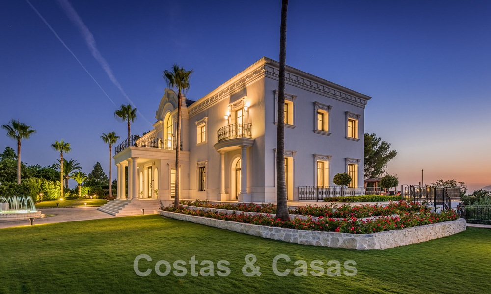 Majestuosa villa de lujo en venta con 7 dormitorios en una exclusiva urbanización al este del centro de Marbella 51979