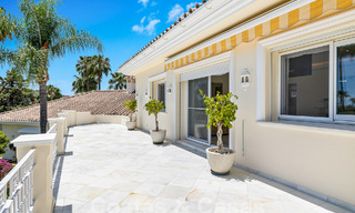 Villa mediterránea de lujo en venta con 6 dormitorios en un entorno privilegiado de golf en el valle de Nueva Andalucia, Marbella 53175 