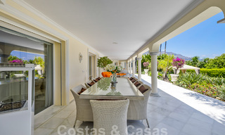Villa mediterránea de lujo en venta con 6 dormitorios en un entorno privilegiado de golf en el valle de Nueva Andalucia, Marbella 53179 