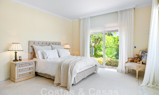Villa mediterránea de lujo en venta con 6 dormitorios en un entorno privilegiado de golf en el valle de Nueva Andalucia, Marbella 53202 