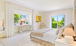 Villa mediterránea de lujo en venta con 6 dormitorios en un entorno privilegiado de golf en el valle de Nueva Andalucia, Marbella 53206 