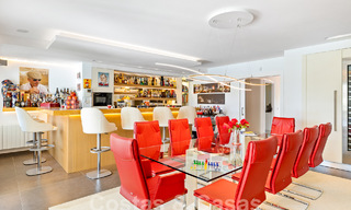 Villa mediterránea de lujo en venta con 6 dormitorios en un entorno privilegiado de golf en el valle de Nueva Andalucia, Marbella 53212 