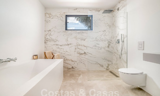 Villa mediterránea de lujo en venta con un toque modernista en Benahavis - Marbella 53089 