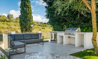 Villa mediterránea de lujo en venta con un toque modernista en Benahavis - Marbella 53109 