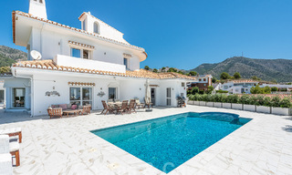 Villa de lujo en venta con amplias vistas al mar en las colinas de Mijas, Costa del Sol 54680 