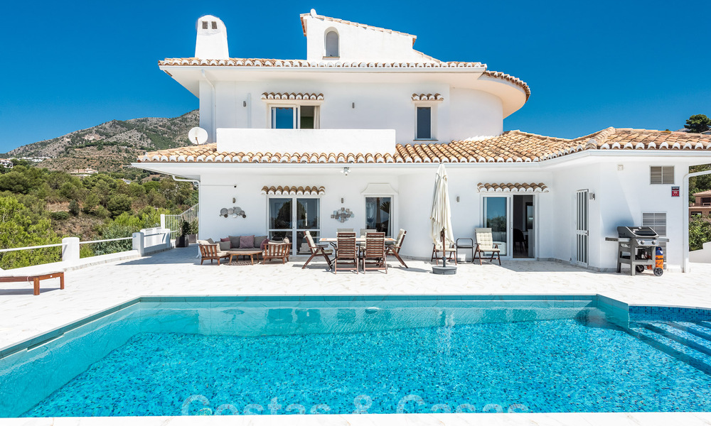 Villa de lujo en venta con amplias vistas al mar en las colinas de Mijas, Costa del Sol 54681