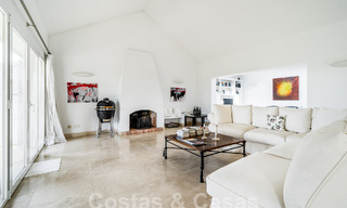 Villa de lujo en venta de estilo arquitectónico español en la prestigiosa urbanización cerrada de Cascada de Camojan, Marbella 54835 