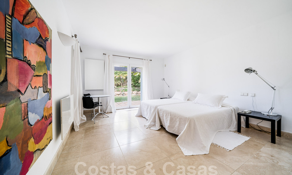 Villa de lujo en venta de estilo arquitectónico español en la prestigiosa urbanización cerrada de Cascada de Camojan, Marbella 54841