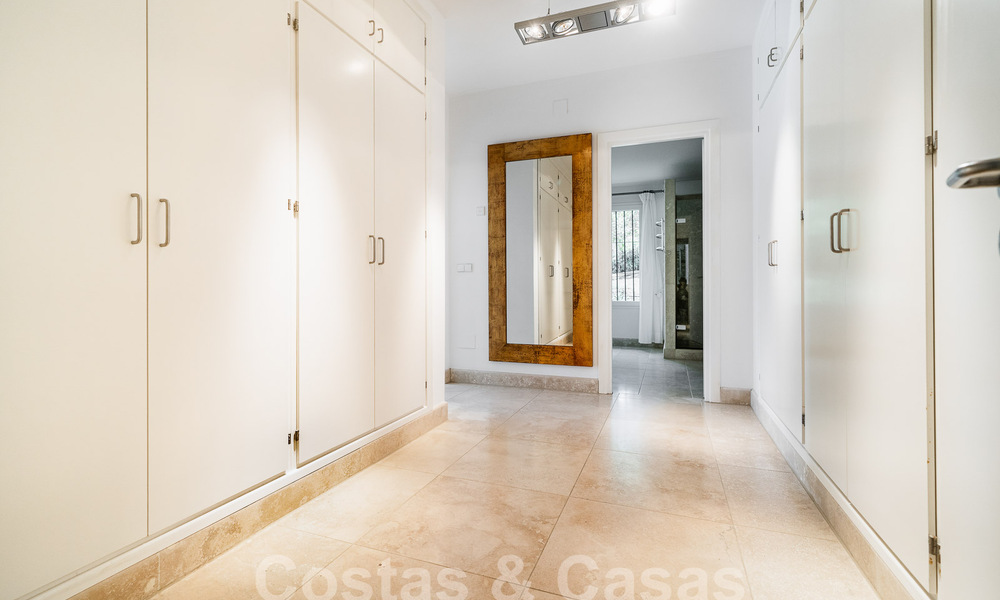 Villa de lujo en venta de estilo arquitectónico español en la prestigiosa urbanización cerrada de Cascada de Camojan, Marbella 54854